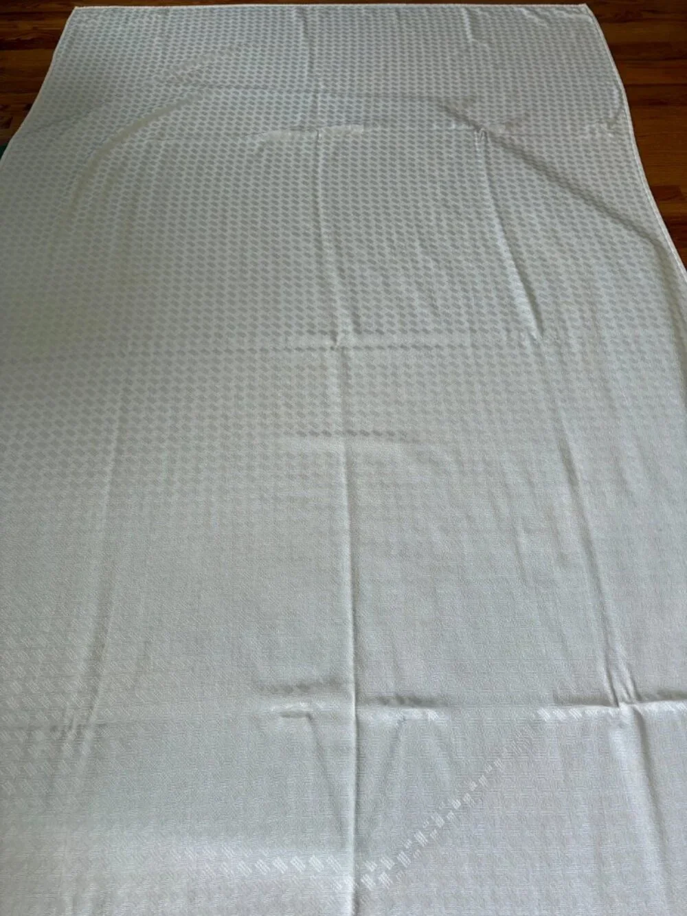 Large Rectangular White Textured Tablecloth  112